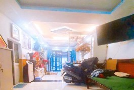 Bán nhà QUẬN TÂN BÌNH, Cách Mạng Tháng Tám, 2 tầng, nở hậu, hẻm Giá 9 tỷ